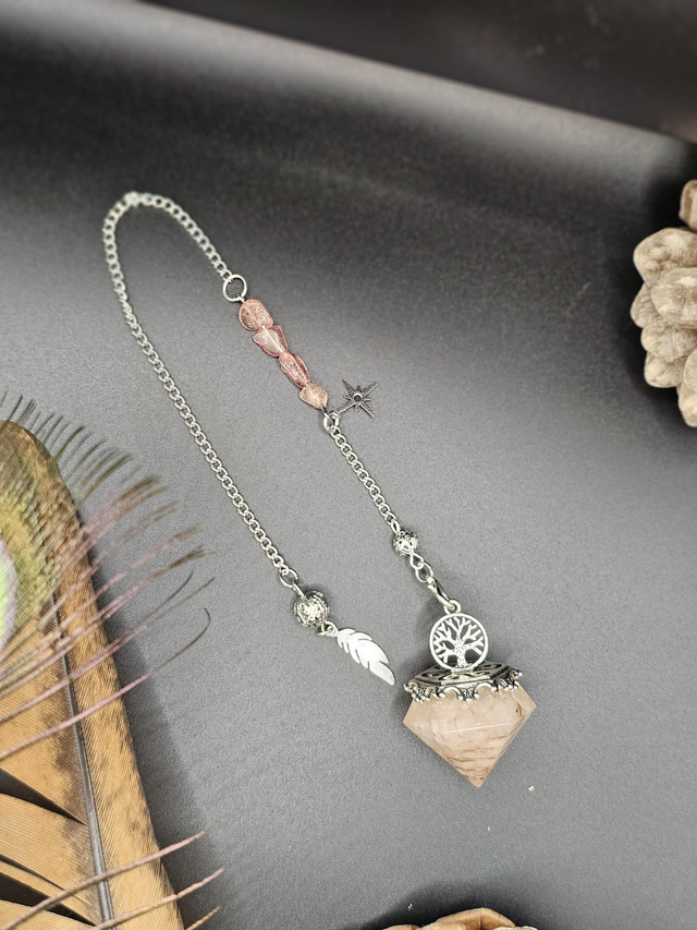 Pendule orgonite quartz rose et quartz fraise 