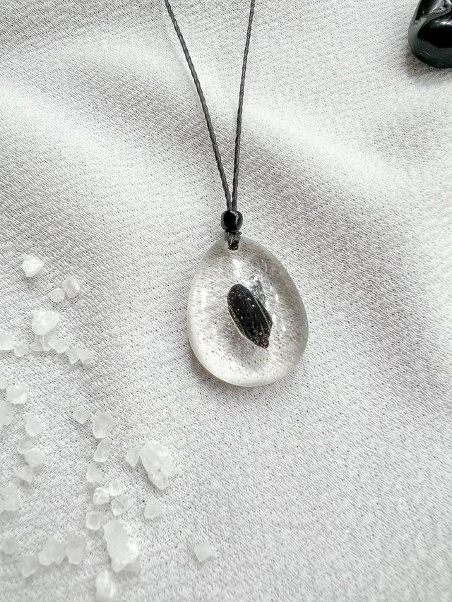 Colar Gota de Turmalina pra Proteção contra Energias Negativas