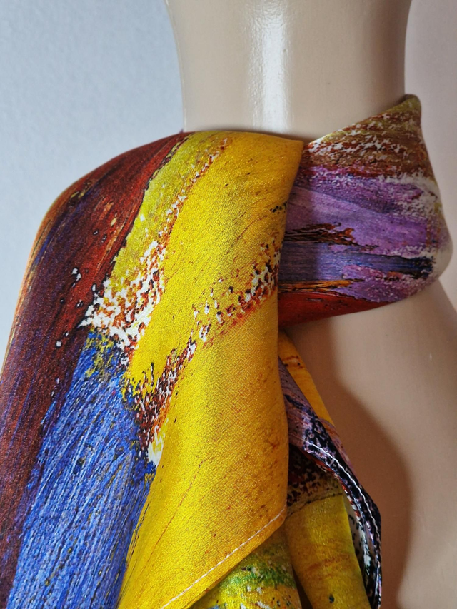 Carré de soie multicolore