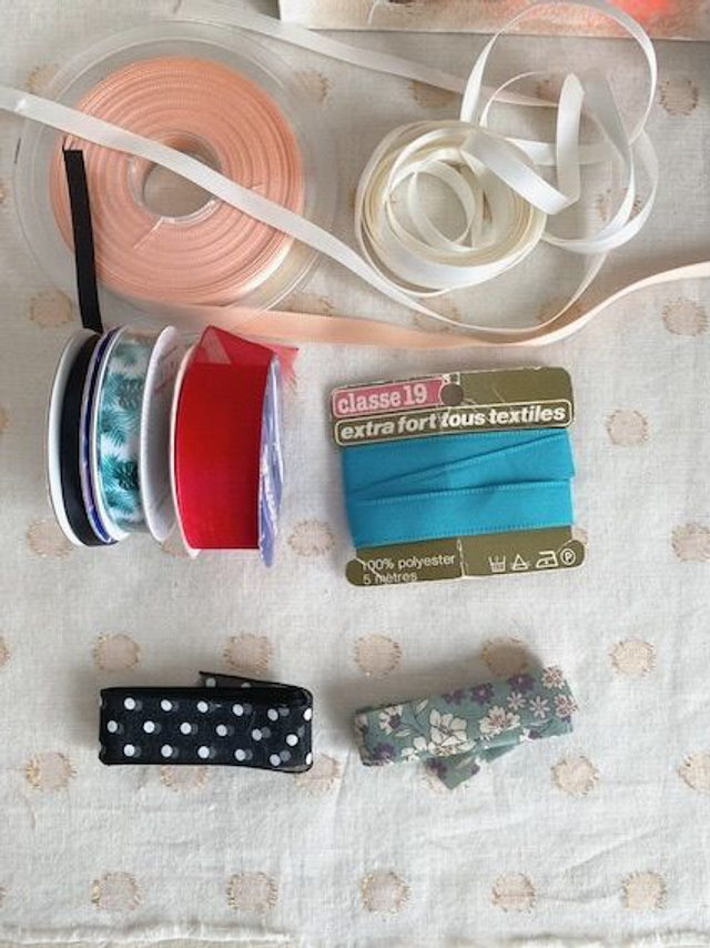 Lot de rubans divers 
