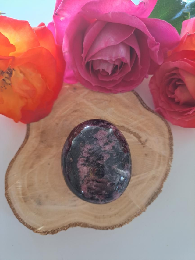 Galet rhodonite