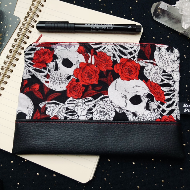 Trousse - Gothic Skull