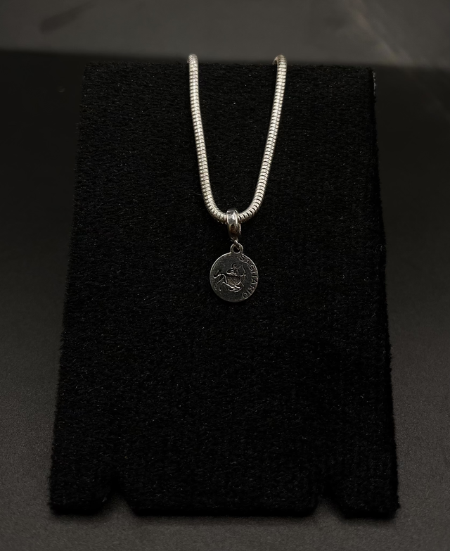 Berloque medalha signo Sagitário