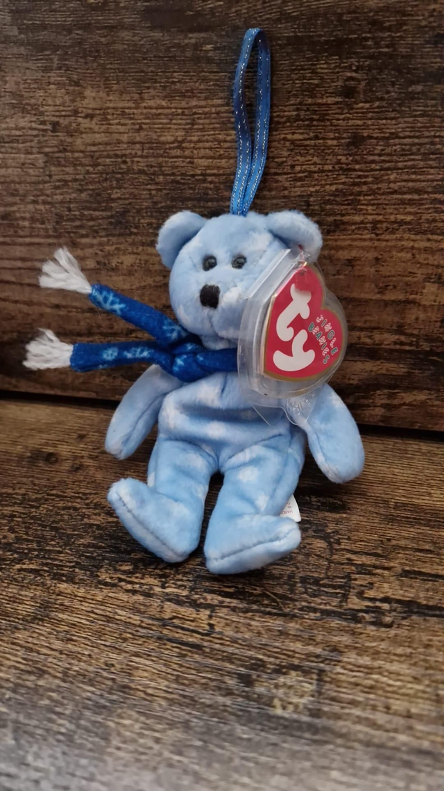 1999 Holiday Teddy Jingle Beanie 