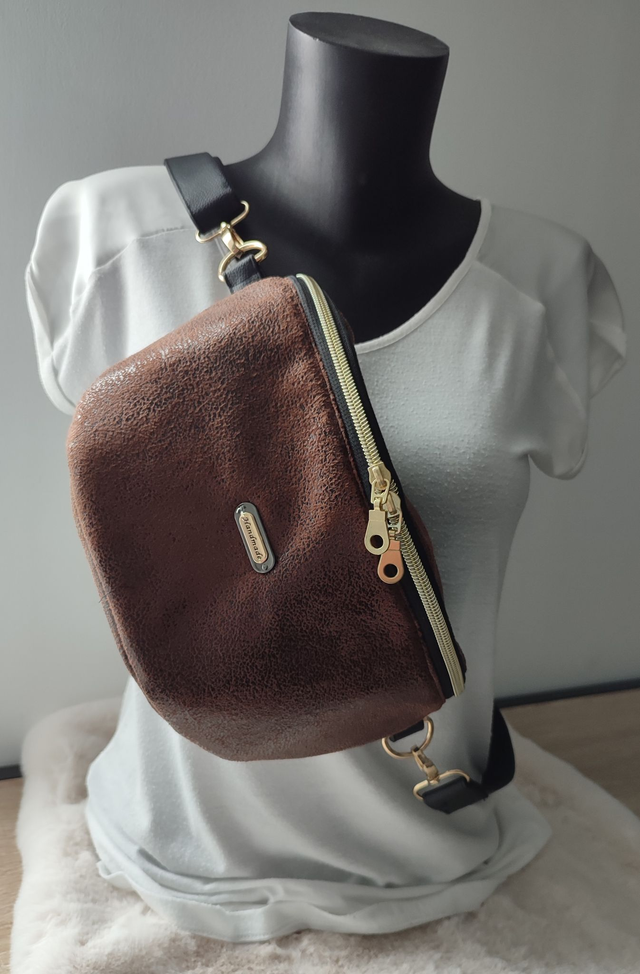 Sac banane en simili cuir marron effet vieilli 