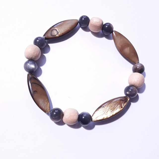 Black Moonstone, Seaschell &amp; Palo Santo Bracelet 
