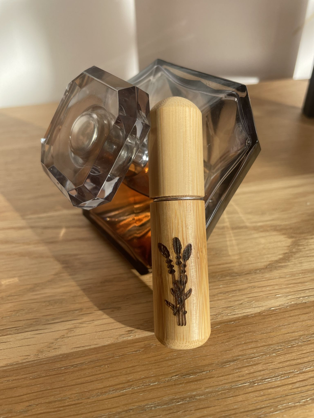 Vaporisateur de sac délicatement gravé : brins de Lavande