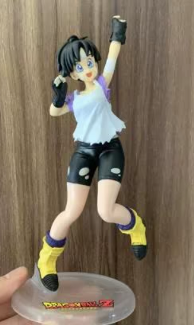 Dragonball Z figuur Videl met sport outfit (18cm)