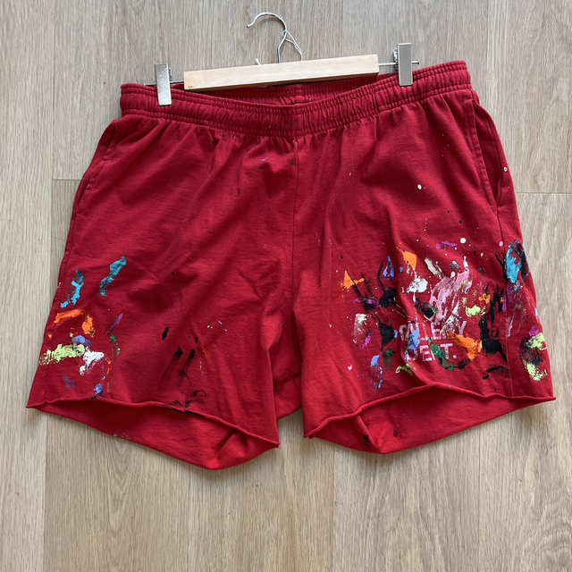 GalleryDept Short Red Pianger Size XL - PRE-OWNED