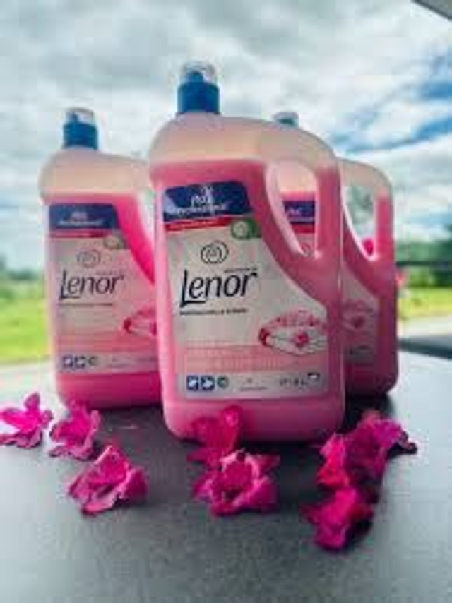 Lenor Professional Floral Romance 200 misurini