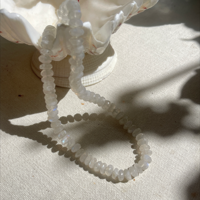 Mondstein Kette facettiert 