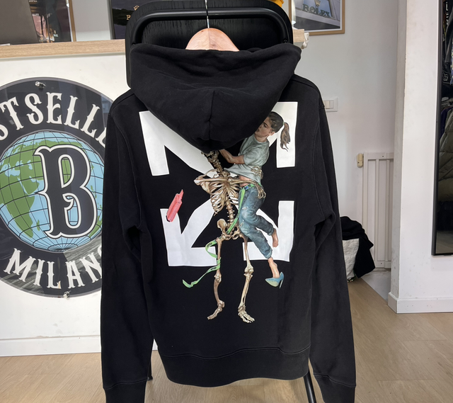 Off White hoodie size M pre-owned