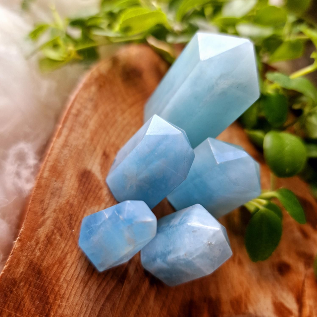 Aquamarine Mini Points 