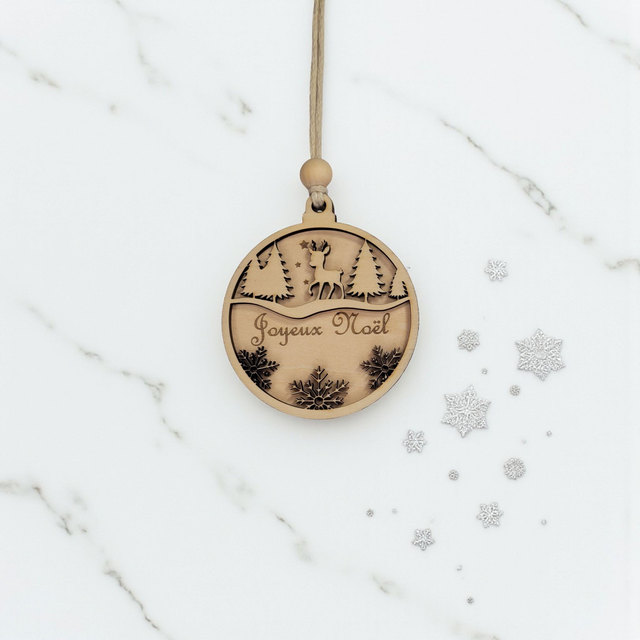 Boule de Noël en bois personnalisée - décoration de sapin gravée, déco Renne