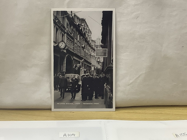 The Stock Exchange, London Throgmorton Street Vintage Unbranded Postcard Our Ref A101 £2.00