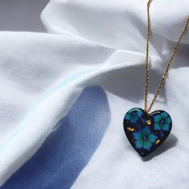 Collier dessiné Flora acier inoxydable bleu