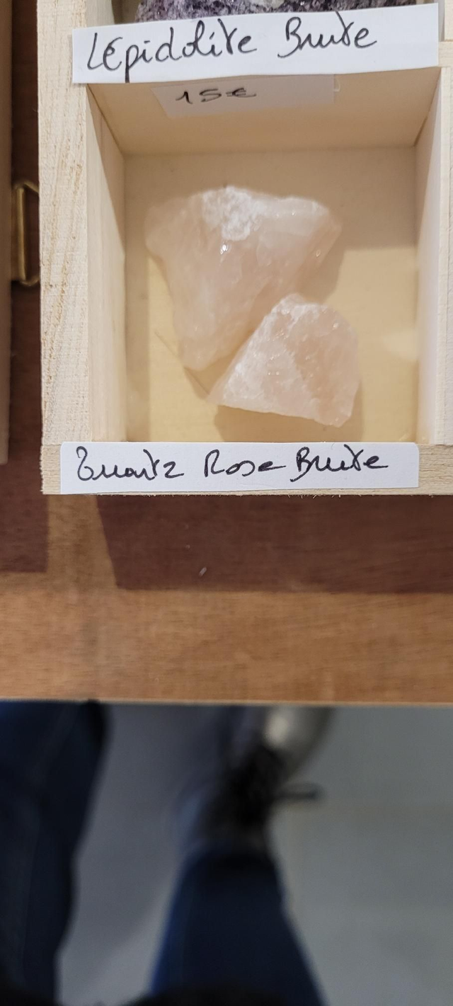 Quartz rose pierre brute