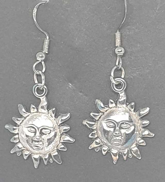 Old Style Sun Face Earrings 