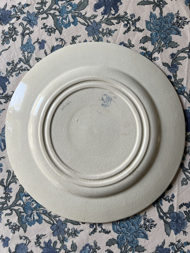 OISEAUX 2 - Assiette plate aux Oiseaux par la manufacture française de Gien - Terre de Fer