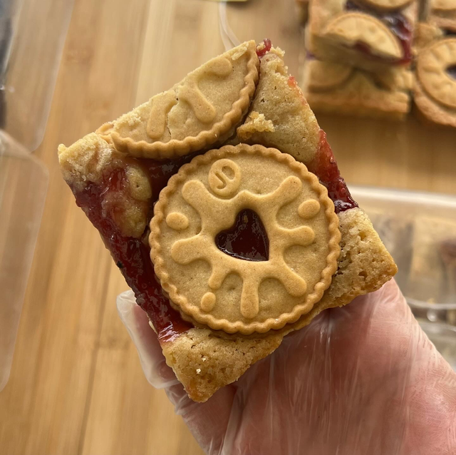 Jammie Dodger Blondie
