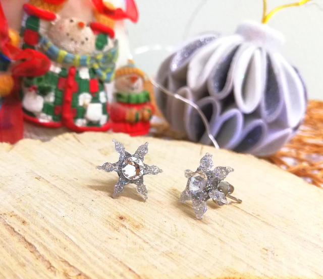 Boucles d&#039;oreilles étoile d&#039;hiver