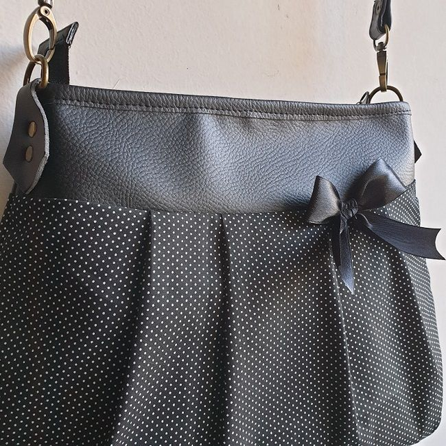 Sac à bandoulière fermeture zippée "Pois noir & blancs" & simili cuir noir