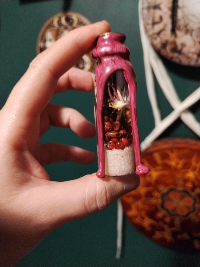 Loitsupullo / Spell jar