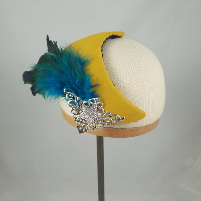 Fascinator demi-lune moutarde