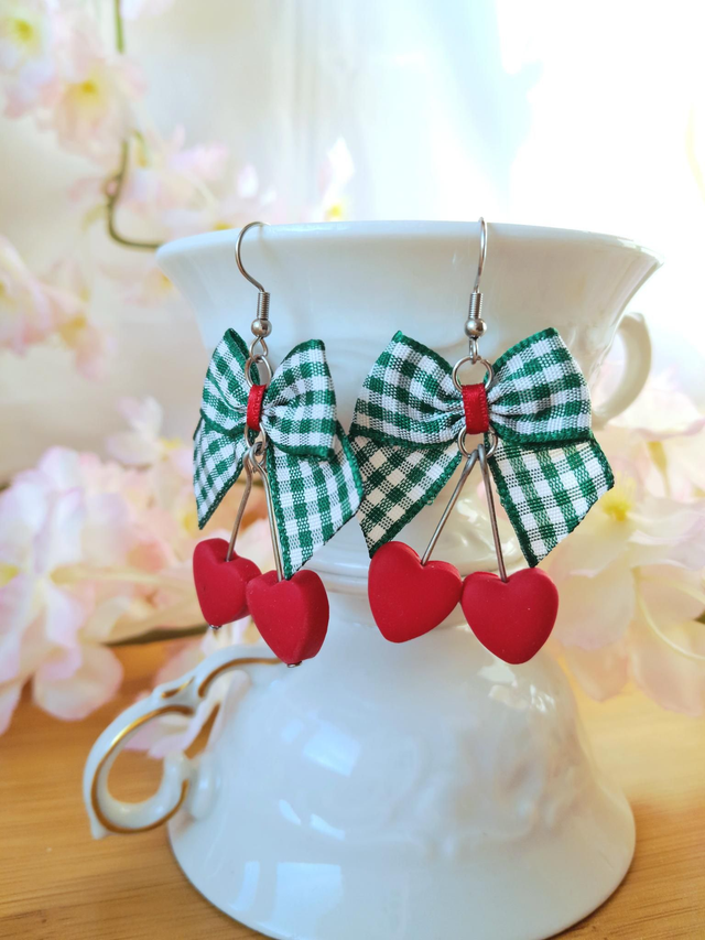 Kirsikkakorvakorut - Vihreä