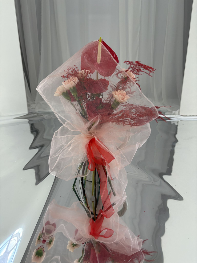 SHEER DEVOTION . Veiled Valentine's Bouquet