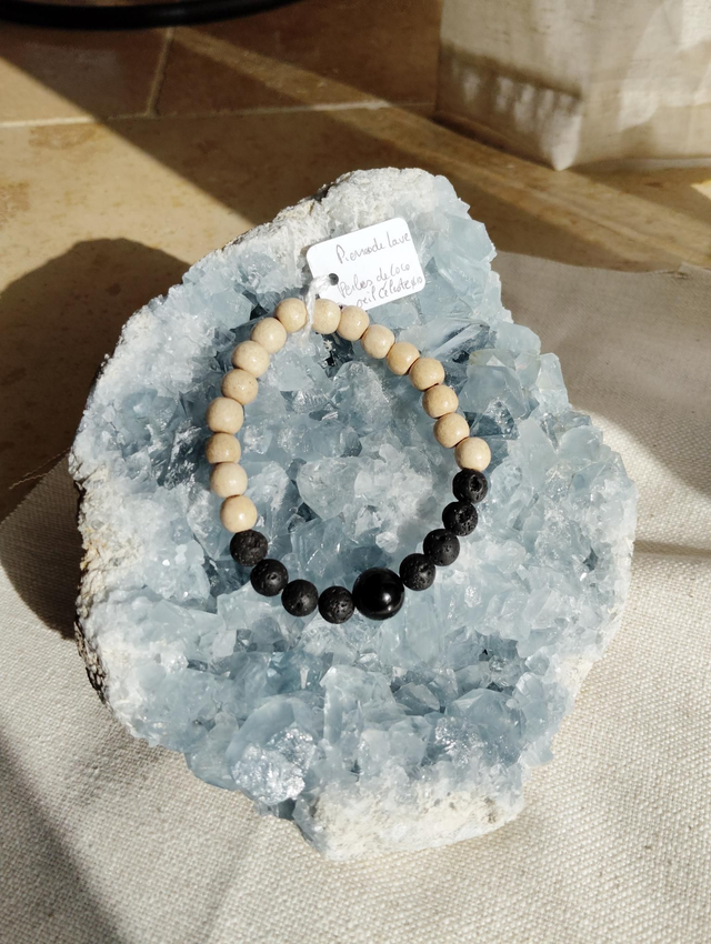 N07 Pierre De Lave/Oeil Céleste/Bois de coco