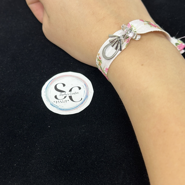 🌟 Bracelet ruban élastique - Fleurs roses