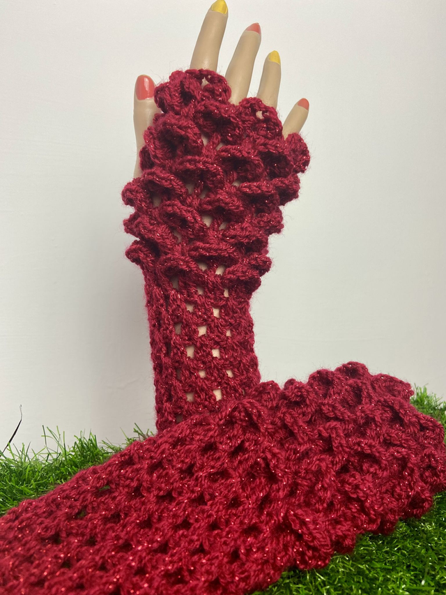 Crochet dragon scale wrist warmers.