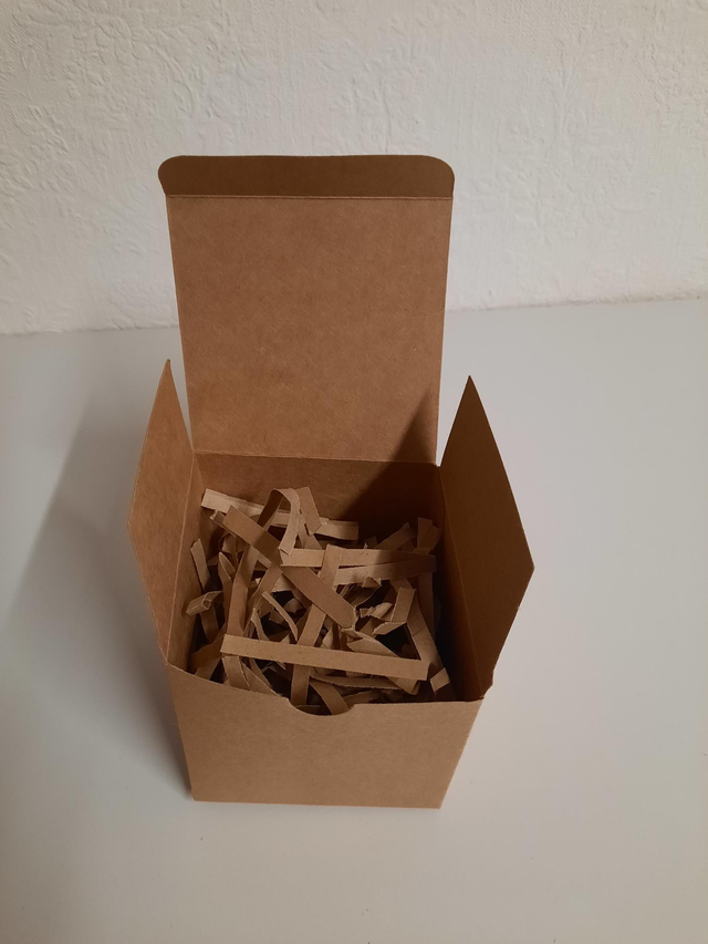 Emballage en carton pour bougies neuf ( lot de 29 boîtes ) 