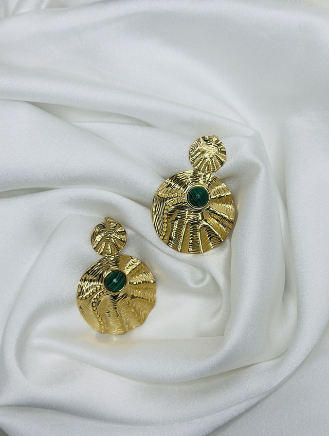 11-Boucles d'oreilles pierre verte 