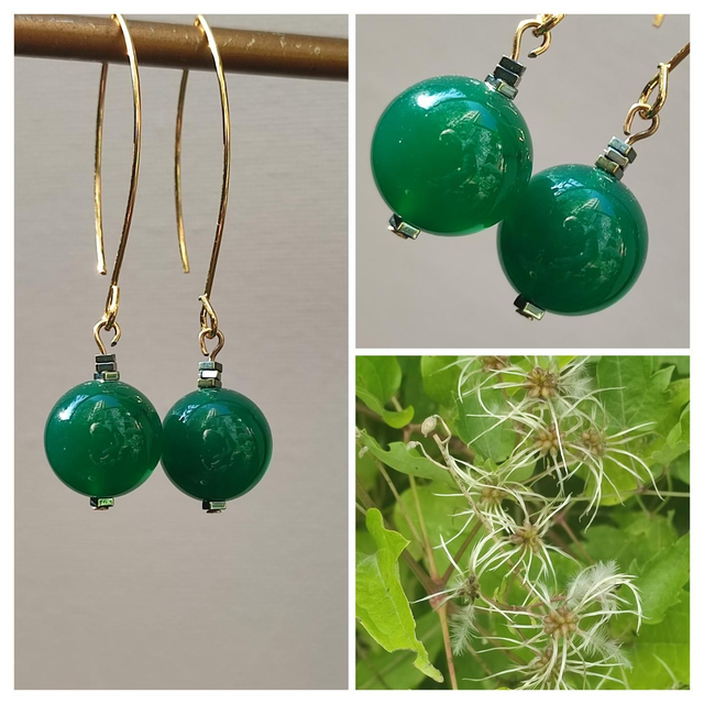Boucles d&#039;oreilles en agate verte (pierres naturelles) dormeuses en acier inoxydable doré -sans nickel, pièce unique 