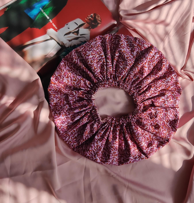 Pinky Wax Print Bonnet Cap 
