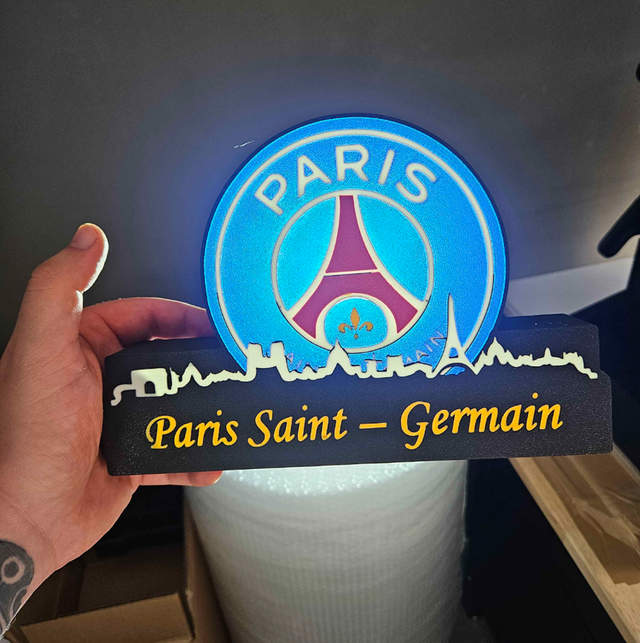 Belle lampe pour les fans de foot