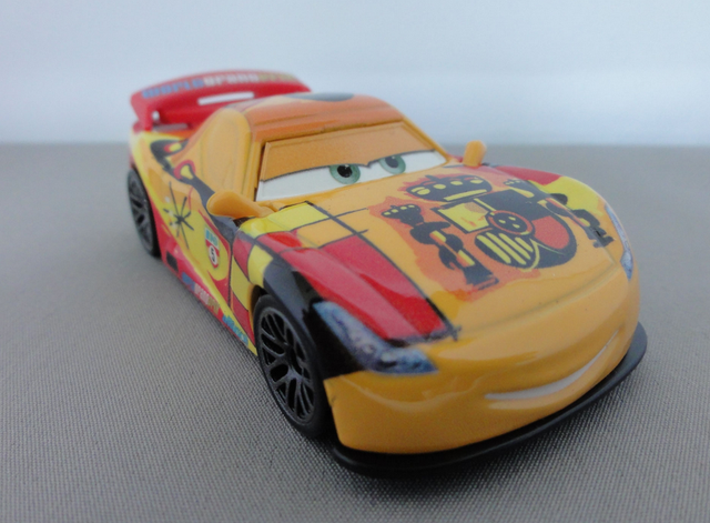 Disney Pixar Cars 2 - Miguel Camino