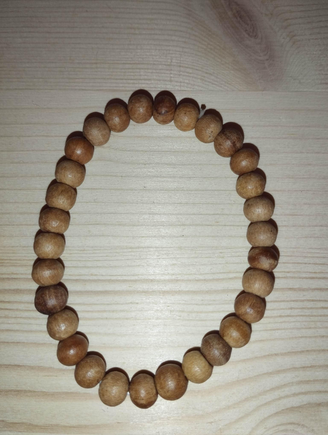 Bracelet en bois de Santal 
