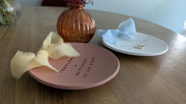 Coupelle à alliances en argile