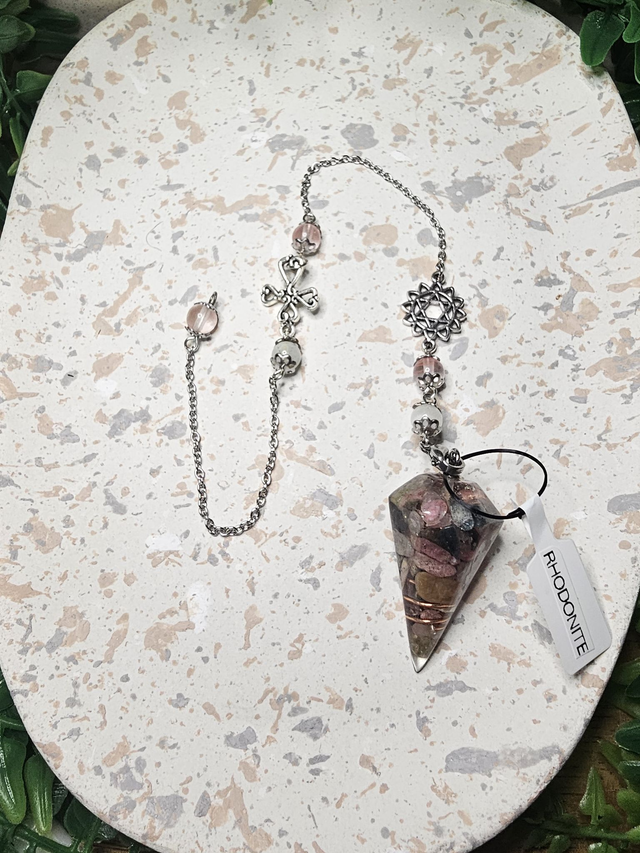 pendule de radiesthésie en pierre naturelle de Rhodonite