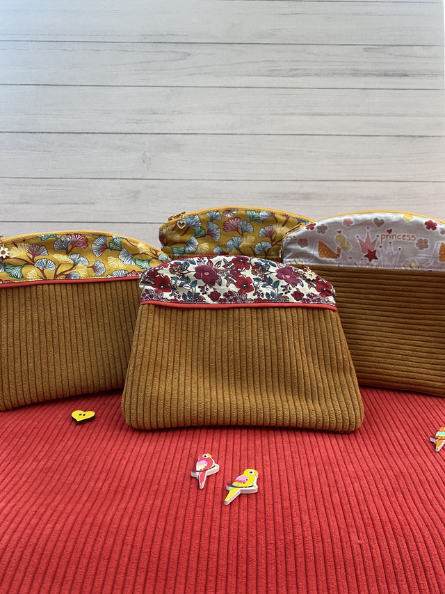 La plate bicolore moutarde