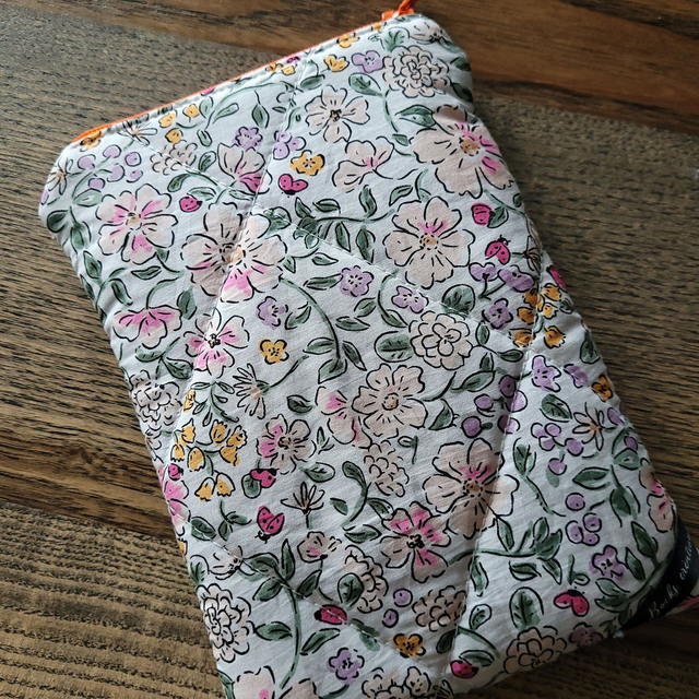 Pochette zippée téléponne fleurs