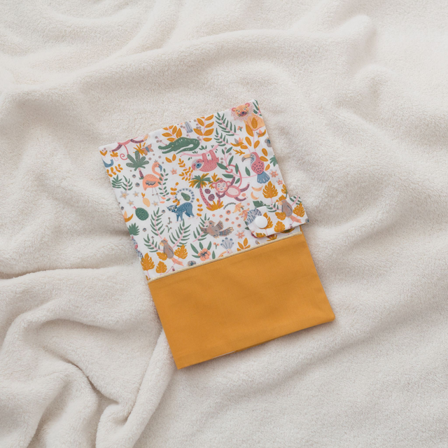 Protège Carnet de Santé Moutarde / Jungle