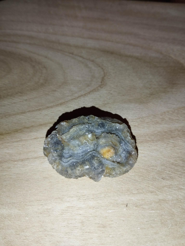 Calcédoine bleue forme cristallisée 