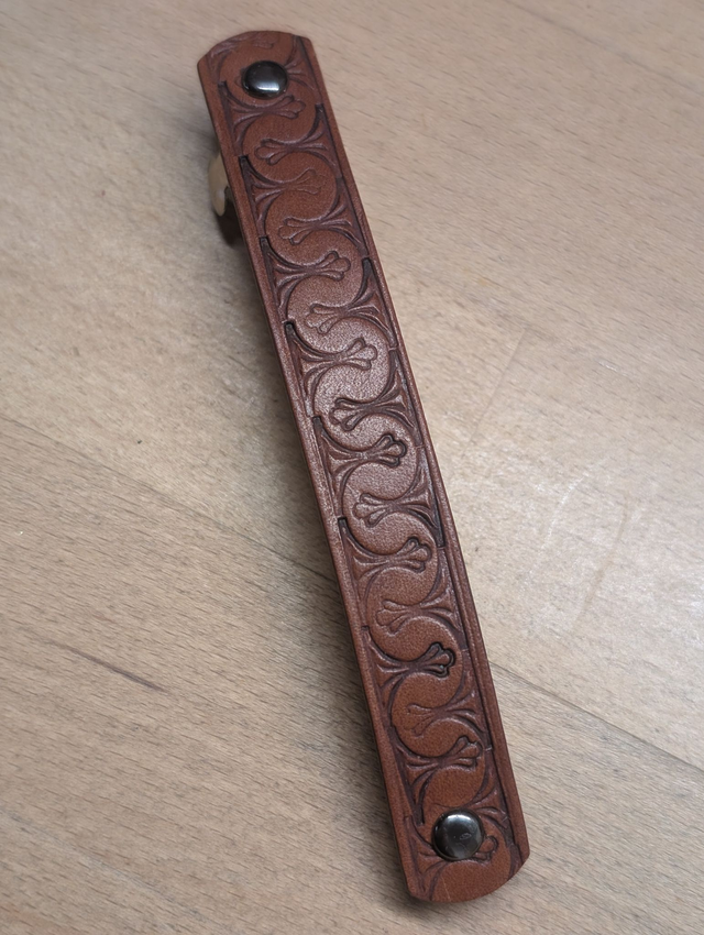 Barrette à cheveux.