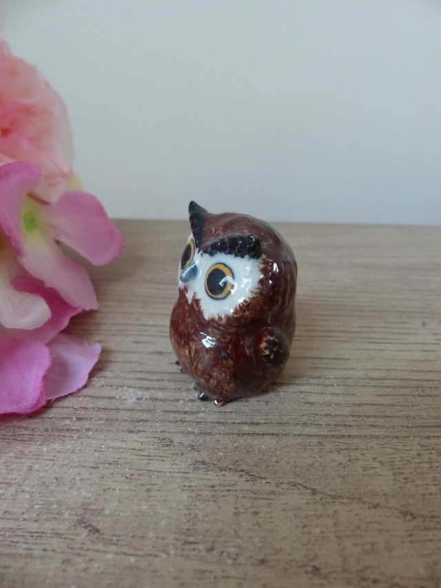 Petit hibou miniature en céramique peint à la main – Figurine vintage porte-bonheur à collectionner, décoration originale, cadeau animalier