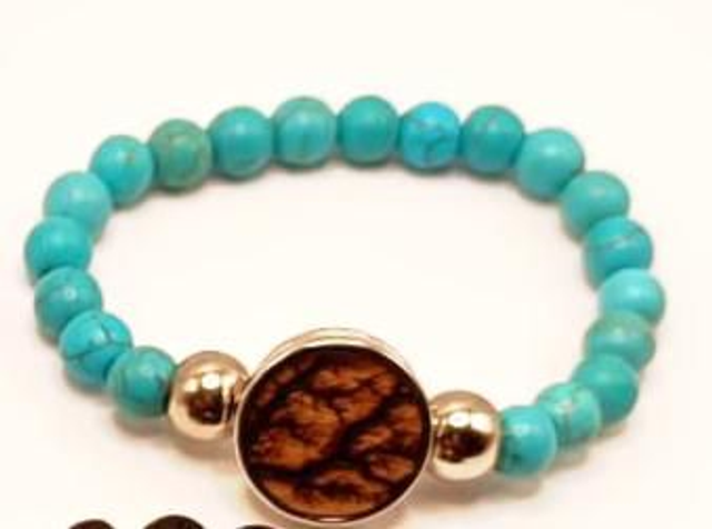 Bracelet en turquoise et cabochon en erable