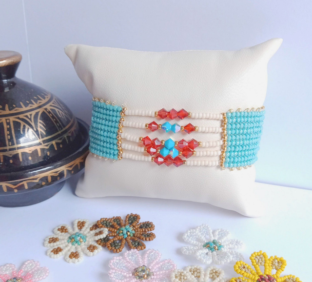 bracelet tissée en perles couleur turquoises, cristal bicone orange et turquoise irisé, bracelet pour femme